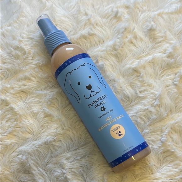 Bath & Body Works Raindrops & Violet Pet Waterless Bath - Picture 7 of 10